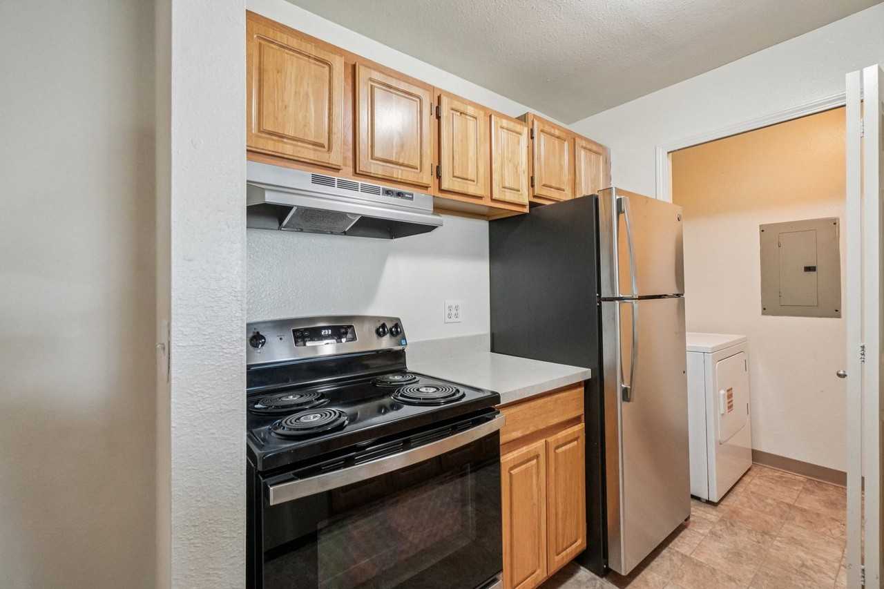 101 Lake Village Blvd. - Photo 4 of 50