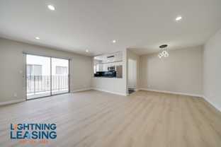 1035 N Hayworth Ave #208 - Photo 1 of 1