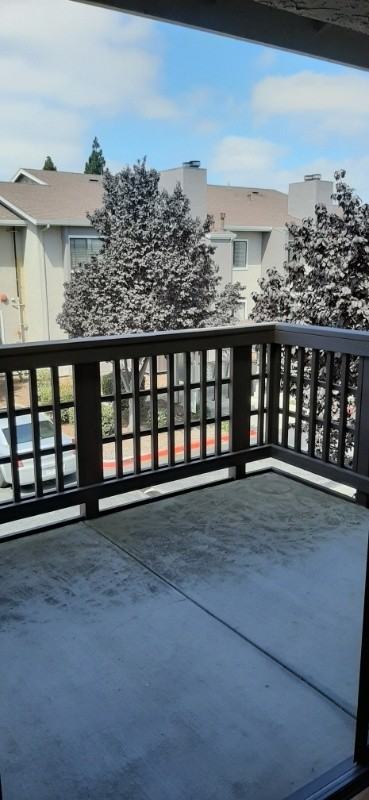 427 W Laurel Dr #L - Photo 4 of 12