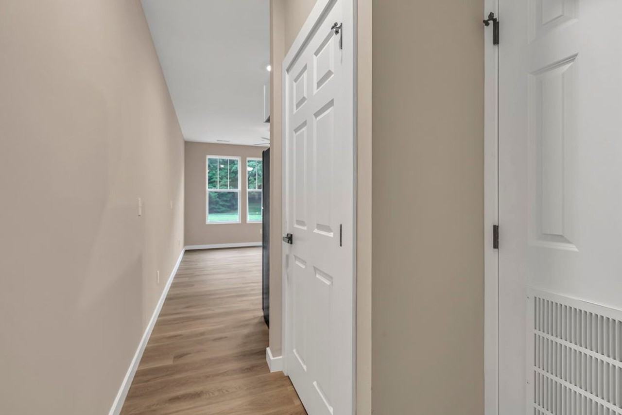 Willa Mountain Apartments - Photo 2 of 42