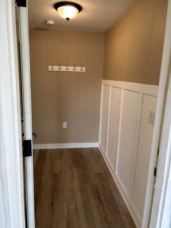 210 Cole St - Photo 2 of 20