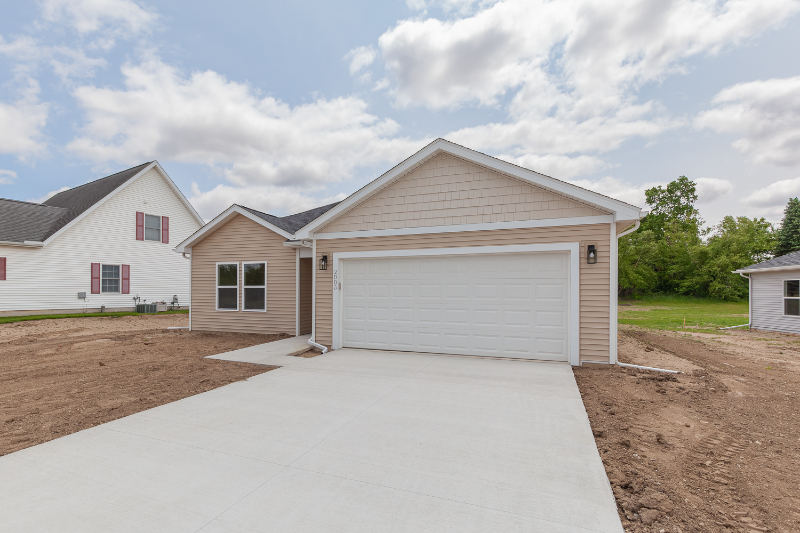 2005 Green Acres Rd - Photo 2 of 19