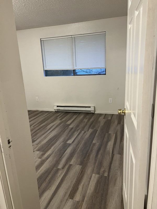 220 Ellingson Dr #B - Photo 4 of 8