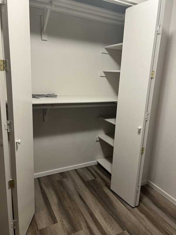 220 Ellingson Dr #B - Photo 5 of 8