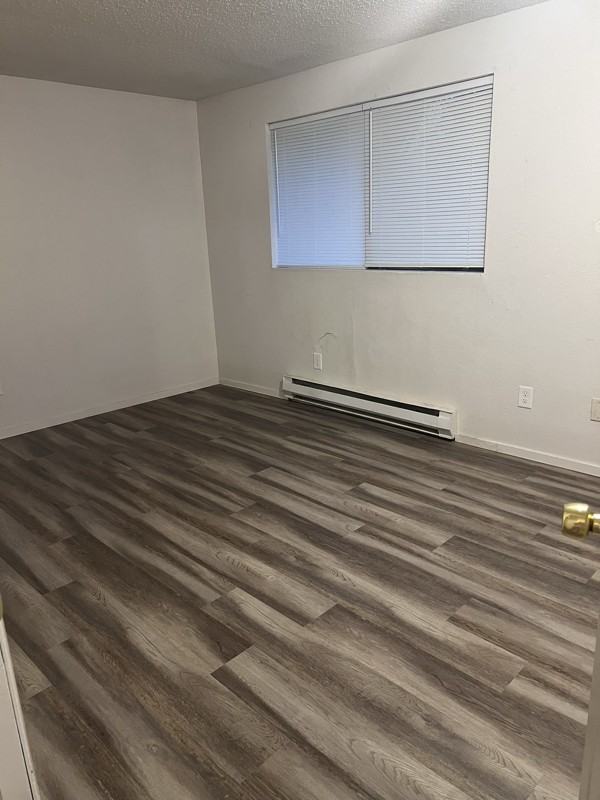 220 Ellingson Dr #B - Photo 6 of 8