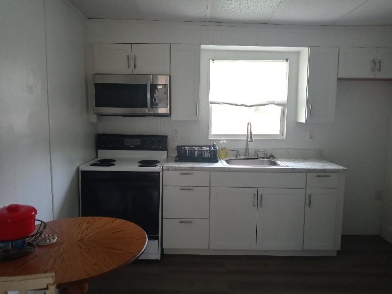 400 Broadway St #B - Photo 3 of 6