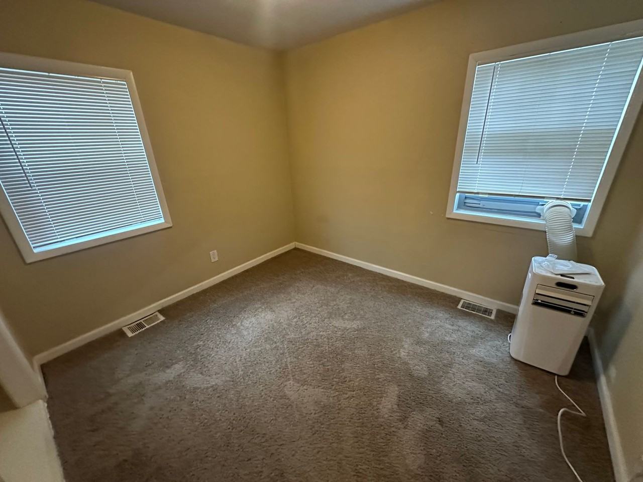 5275 Highline Pl - Photo 7 of 16