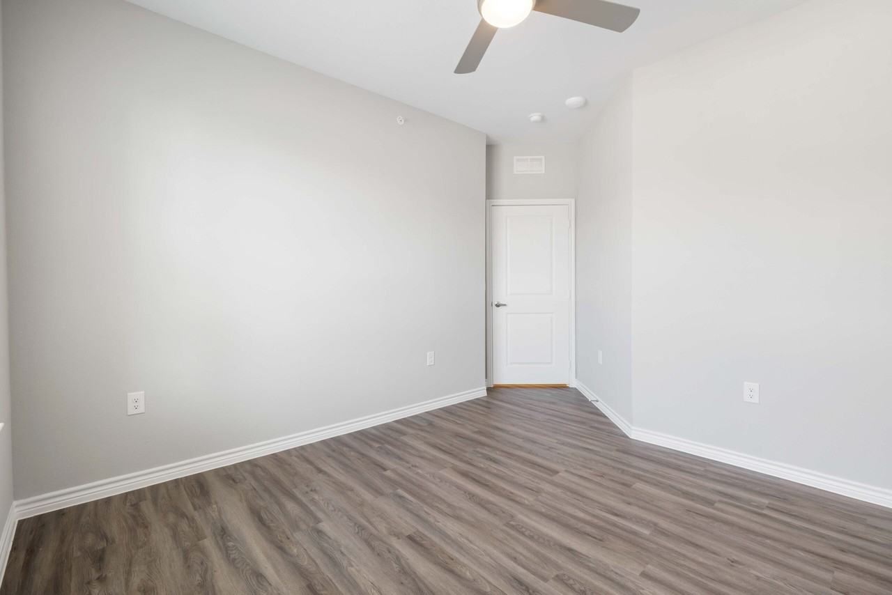 The Crossing at Clear Creek - Photo 6 of 41