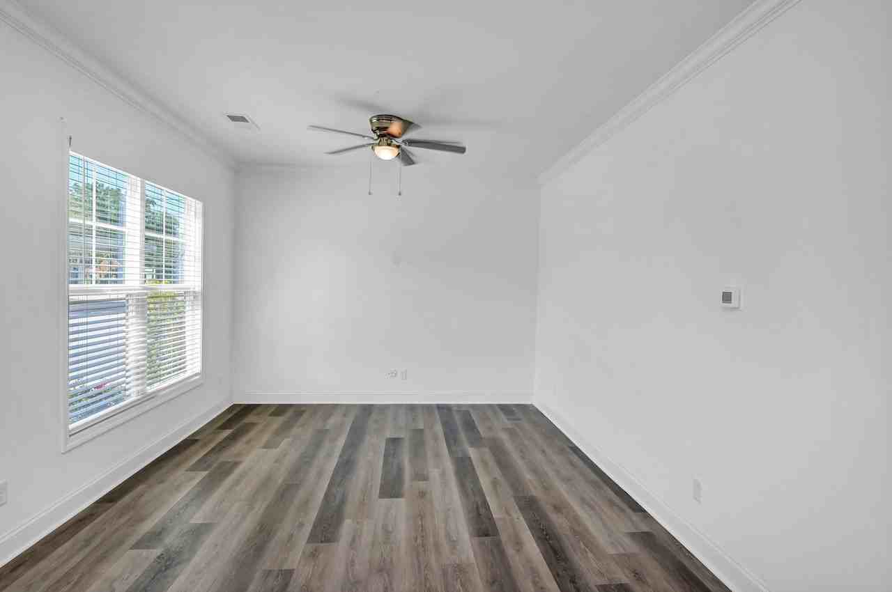 2035 Rosewood Dr - Photo 6 of 36