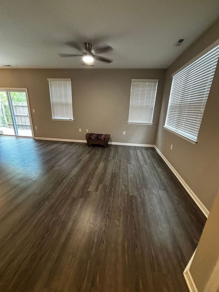 4036 Clarendon Way - Photo 2 of 21