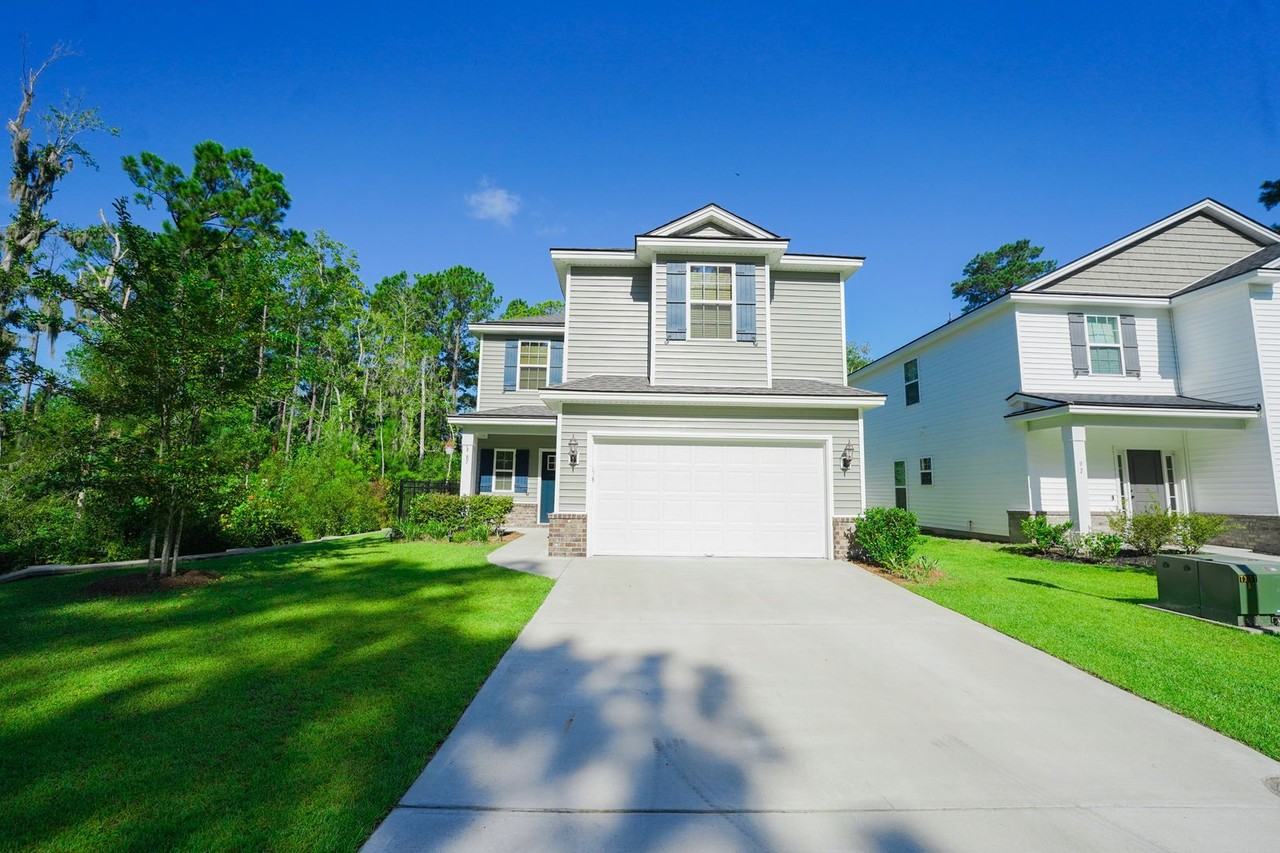 87 Hammock Dr - Photo 2 of 28