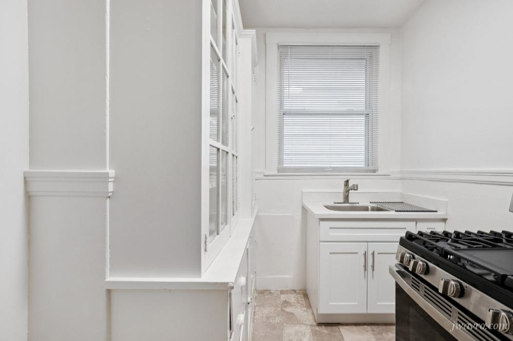 Taylor Street & Bernard Street - Photo 3 of 17