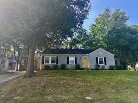 900 Everett Pl #NA - Photo 1 of 1