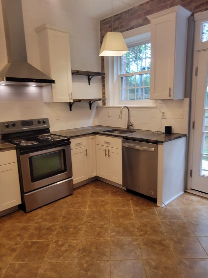 809 N 21st St #NA - Photo 3 of 18