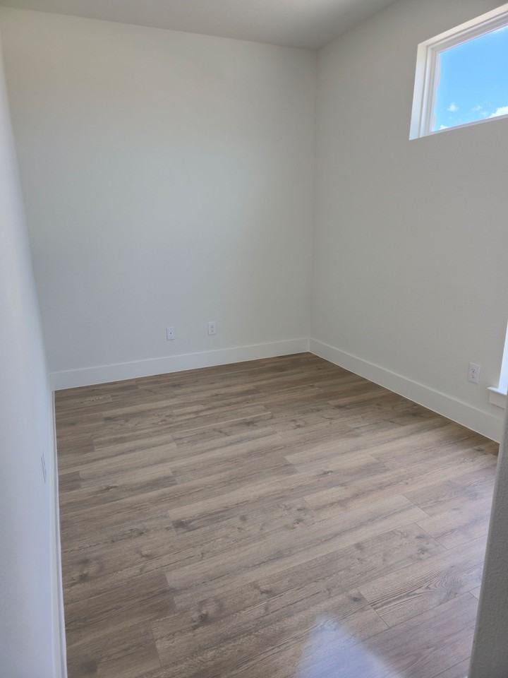 808 Meadowcrest Dr - Photo 5 of 20