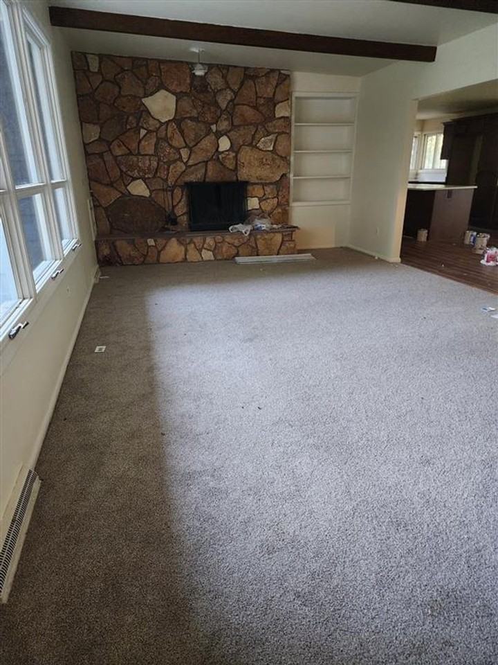 2024 Green Terrace Dr - Photo 4 of 13
