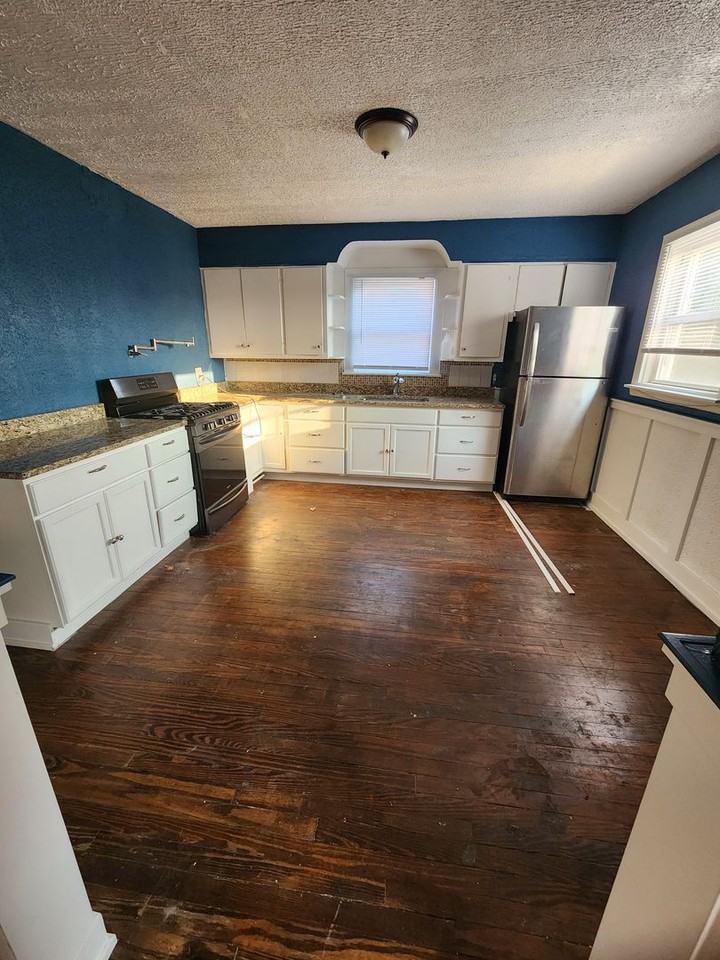 4112 Drummond St #3 - Photo 2 of 12