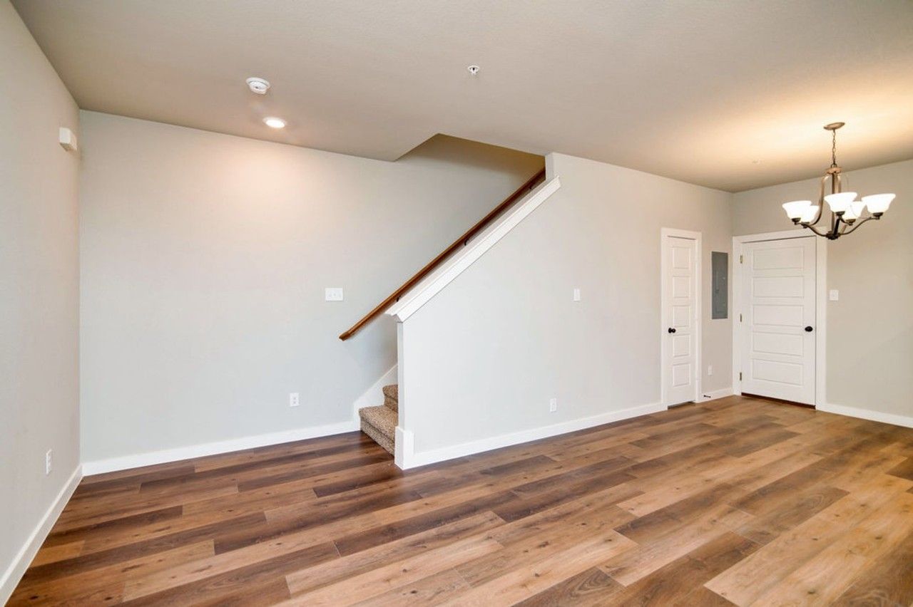 745 Harvest Moon Dr - Photo 6 of 18