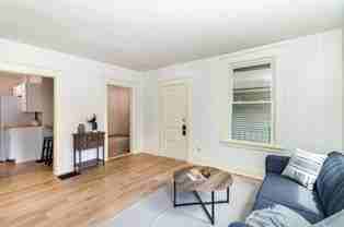 1914 De Armand Ave - Photo 1 of 1