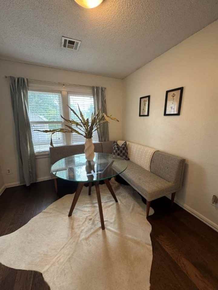 2229 Nw 30th St - Photo 3 of 22