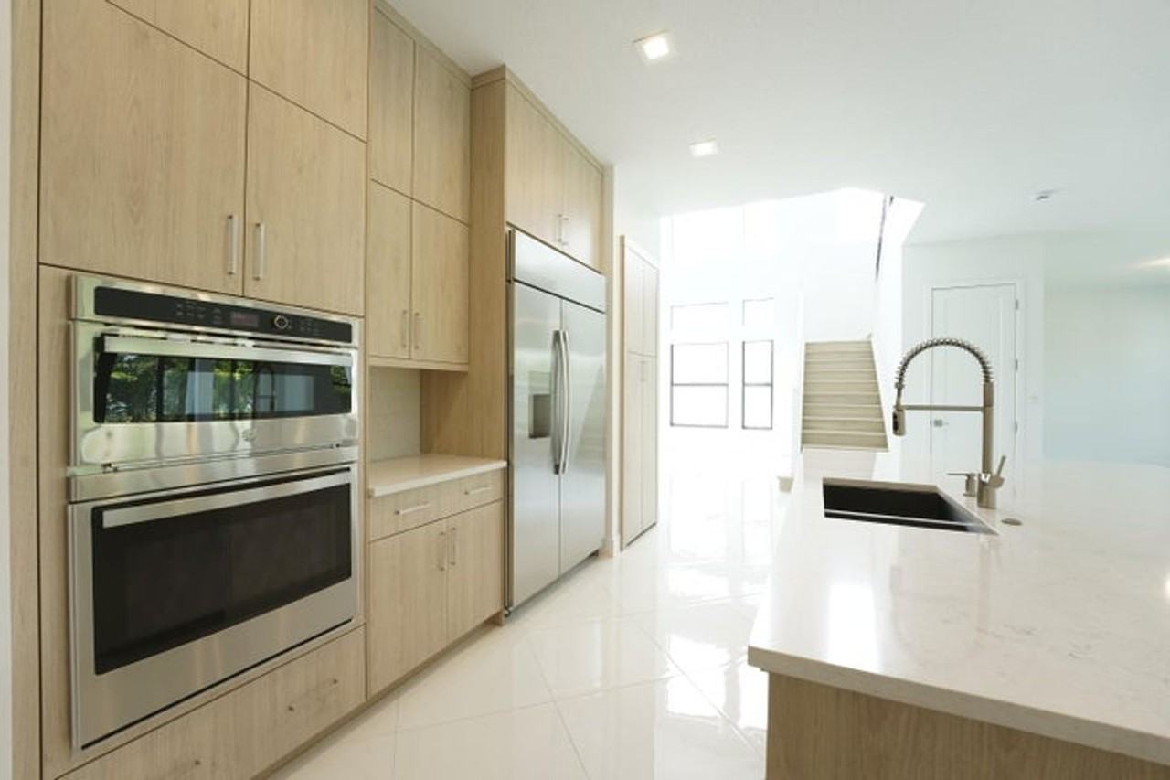 9099 Silver Marsh Ln - Photo 4 of 26