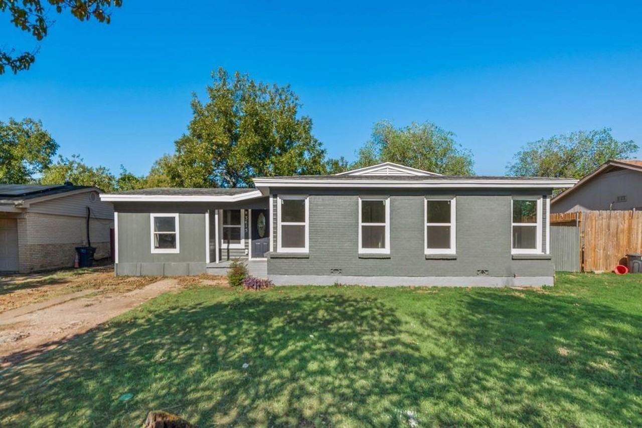 3415 Crites St - Photo 2 of 28