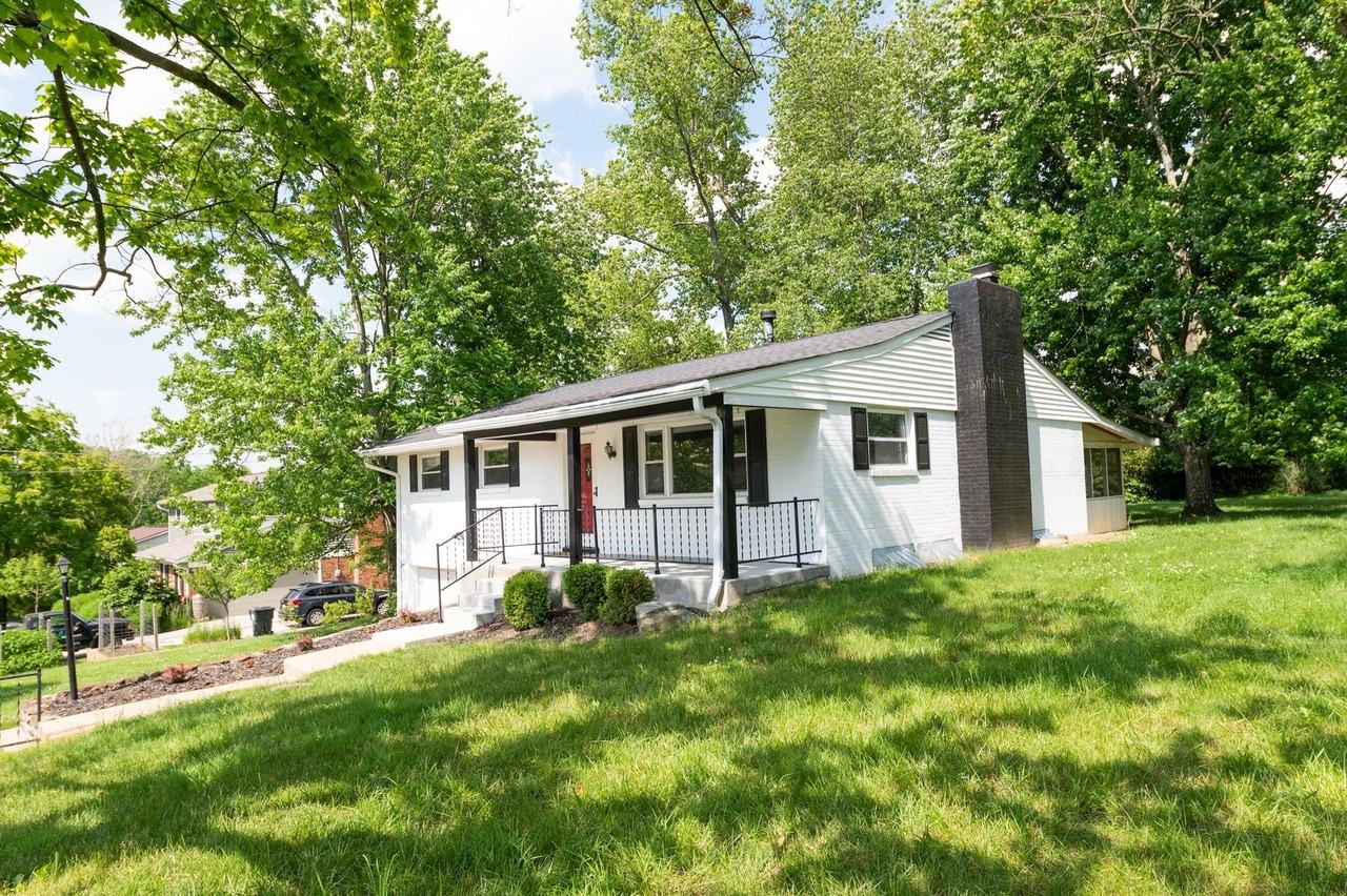 2754 Turnkey Ct - Photo 3 of 33