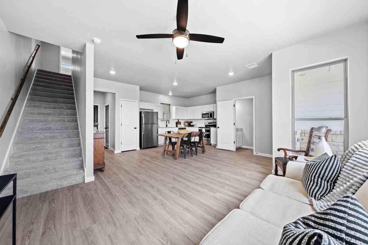 742 Meiomi Dr - Photo 2 of 9