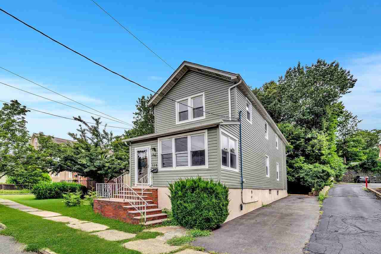 138 Bloomfield Ave - Photo 2 of 25