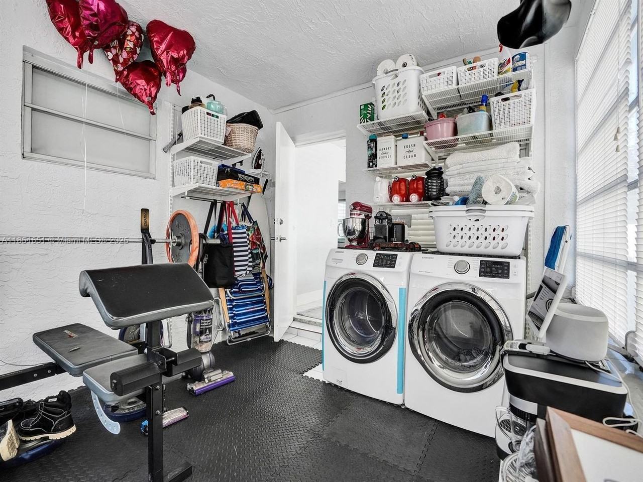 217 Se 5th St - Photo 2 of 17