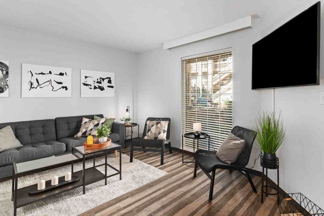 Bridgewater Court - Photo 3 of 16