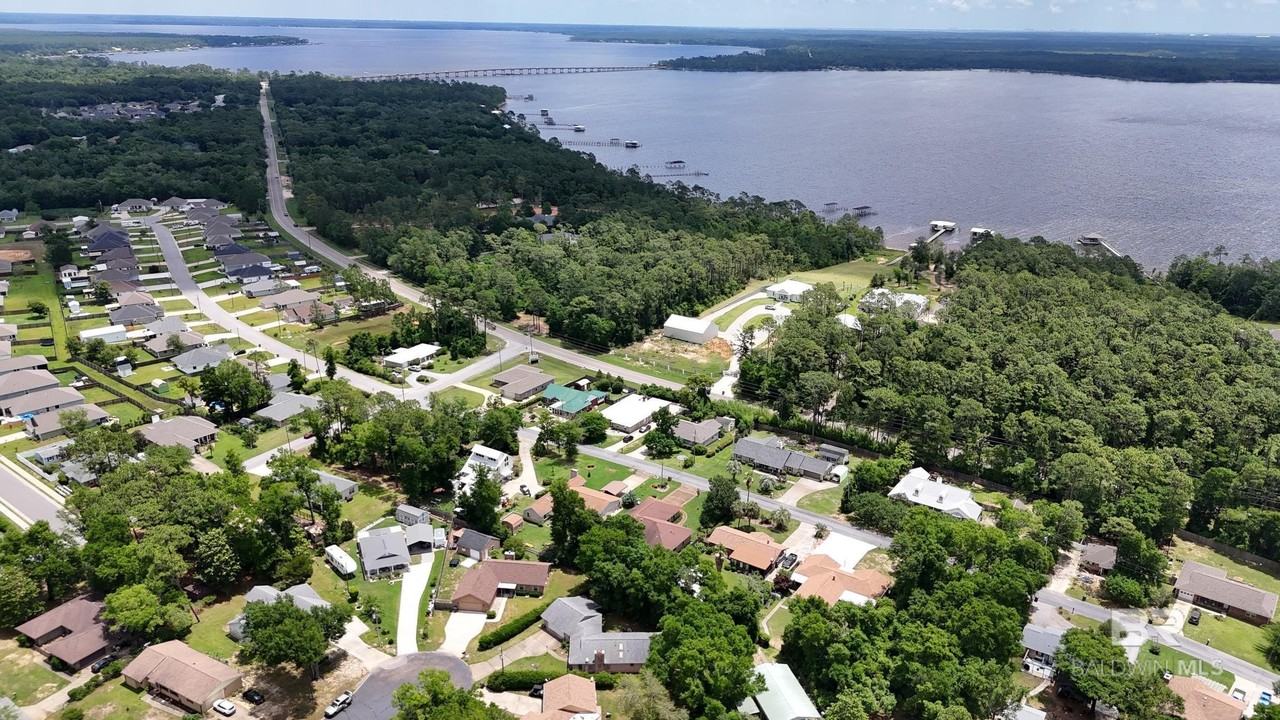 2776 Santa Rosa Cir - Photo 2 of 38