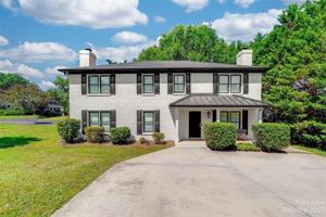 featured image of 5024 Rea Rd