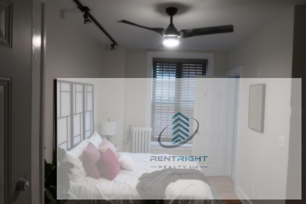 4526 N Sheridan Rd #118 - Photo 4 of 20
