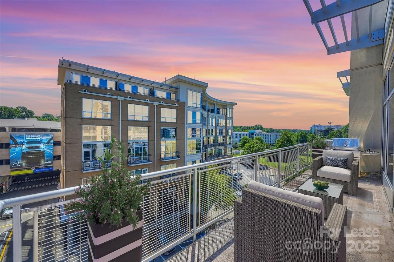 1100 Metropolitan Avenue #405 - Photo 6 of 19