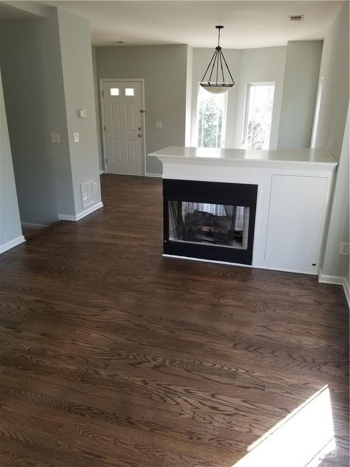 1105 Kurt Ct - Photo 7 of 18