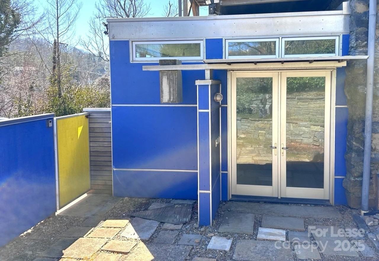 130C Biltmore Ave - Photo 2 of 16