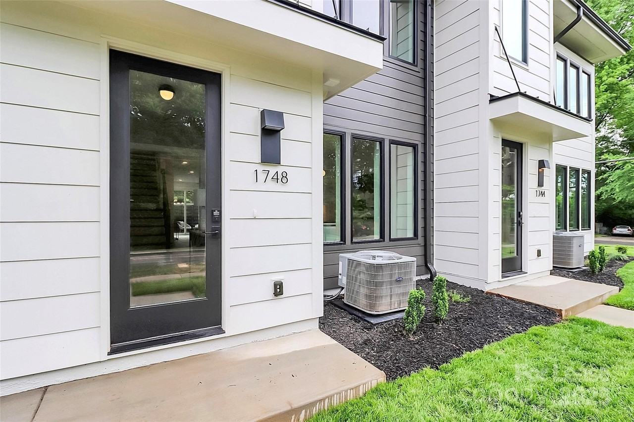 1748 Arnold Dr - Photo 2 of 47