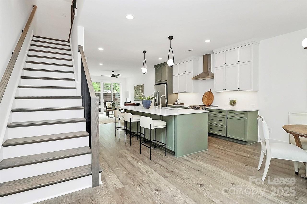 1748 Arnold Dr - Photo 5 of 47