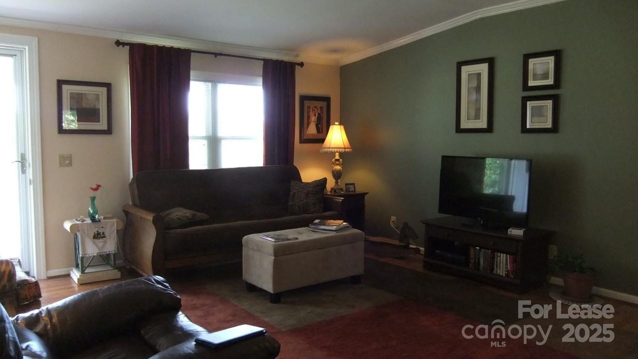 11208 Harrisburg Road - Photo 2 of 16