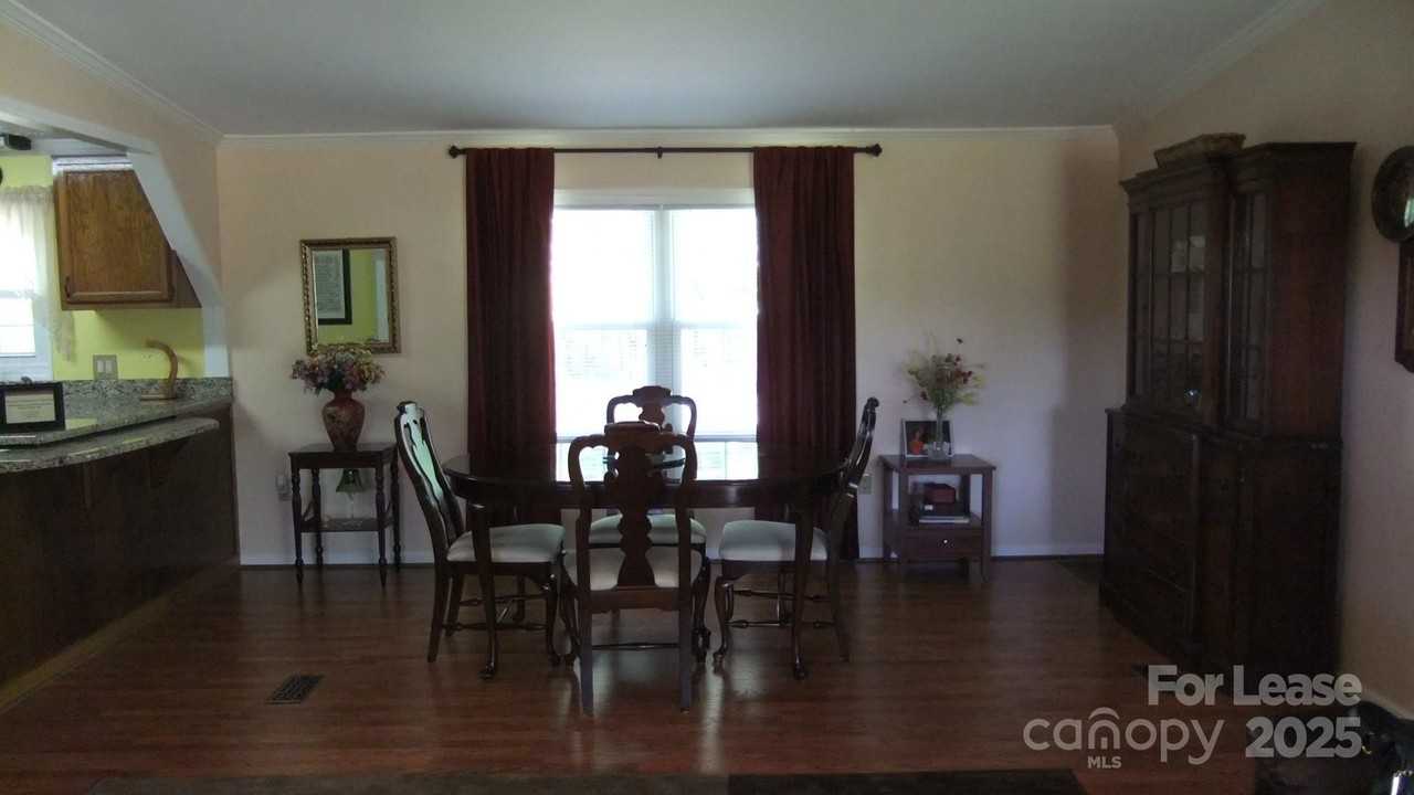 11208 Harrisburg Road - Photo 3 of 16