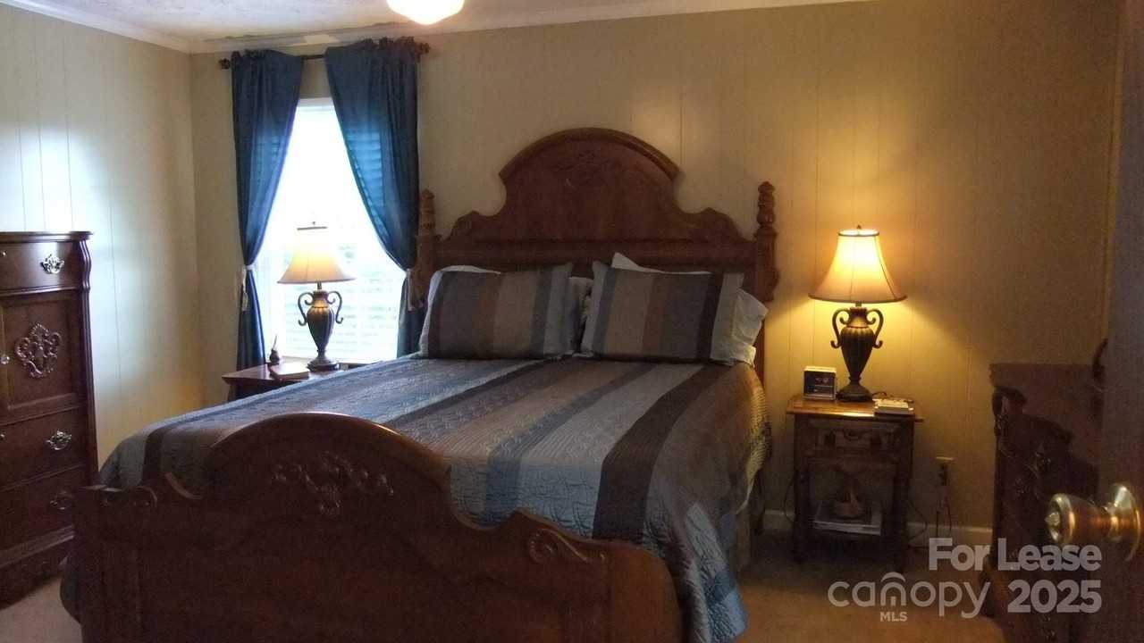 11208 Harrisburg Road - Photo 6 of 16