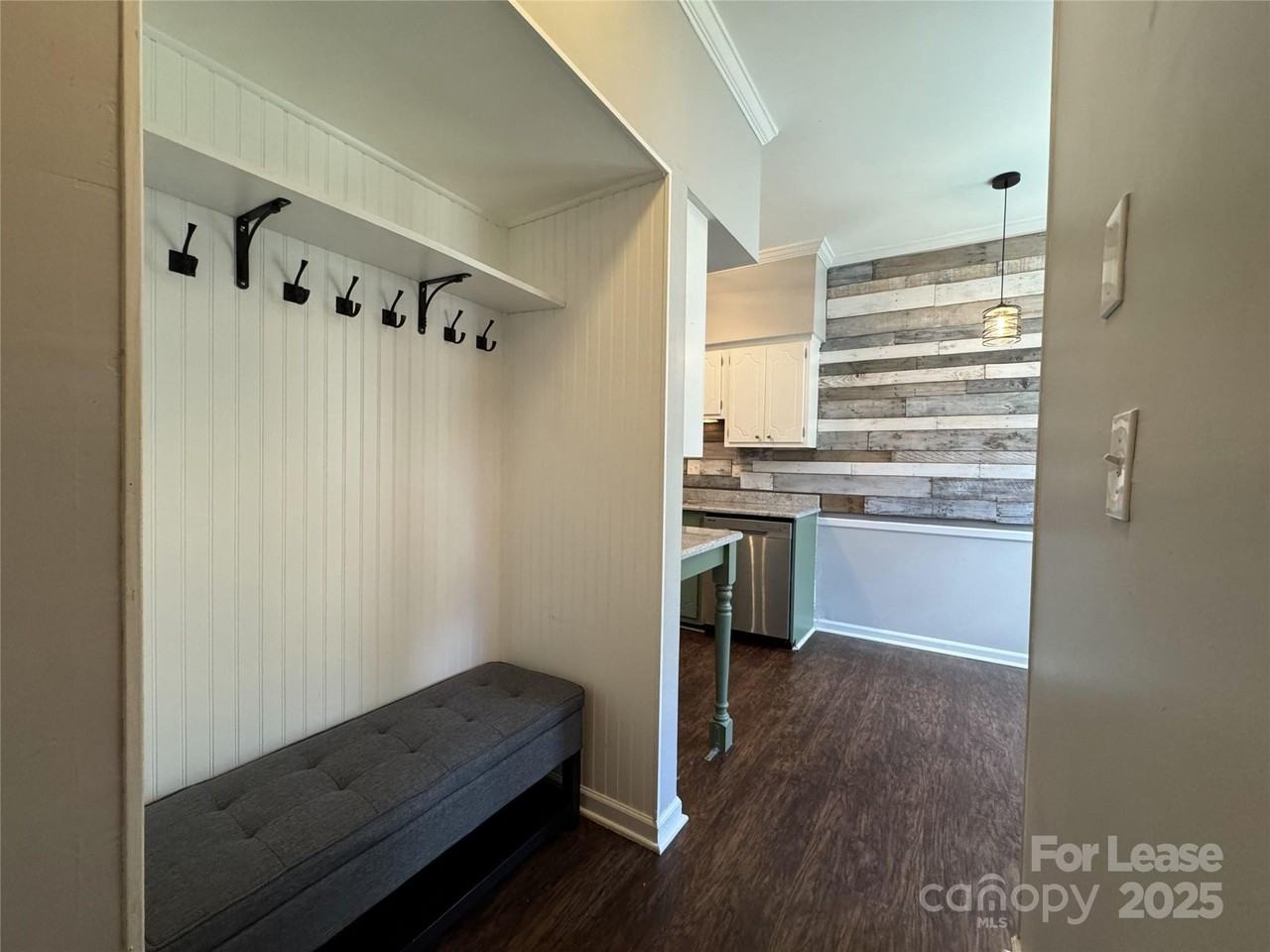 5917 Quail Hollow Rd Apt A #A - Photo 3 of 35