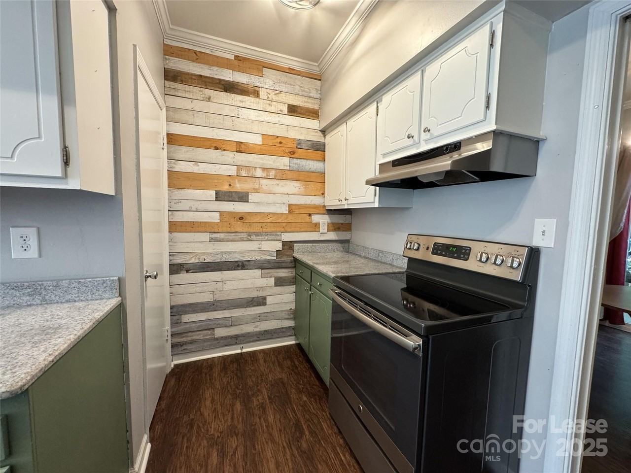 5917 Quail Hollow Rd Apt A #A - Photo 6 of 35