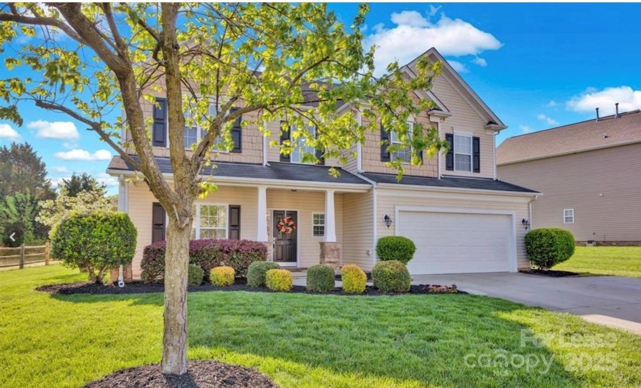 6115 The Meadows Lane - Photo 3 of 24