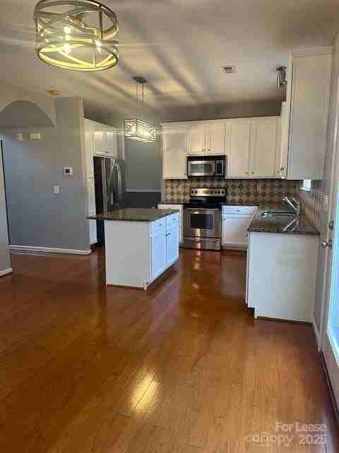 6115 The Meadows Lane - Photo 5 of 24