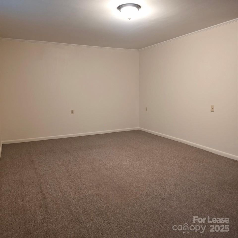 4347 Duncan Dr Unit 1 #3 - Photo 6 of 16