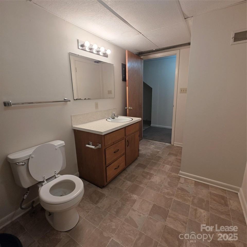 4347 Duncan Dr Unit 1 #3 - Photo 7 of 16