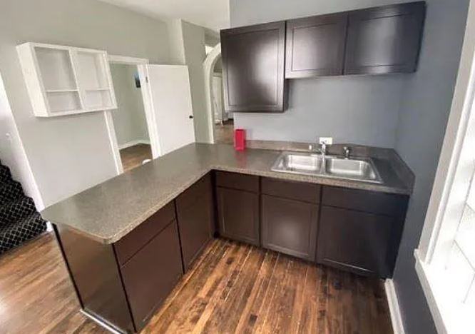 W Nelson St & N Greenview Ave - Photo 2 of 29