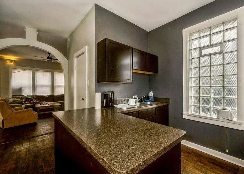 W Nelson St & N Greenview Ave - Photo 3 of 29